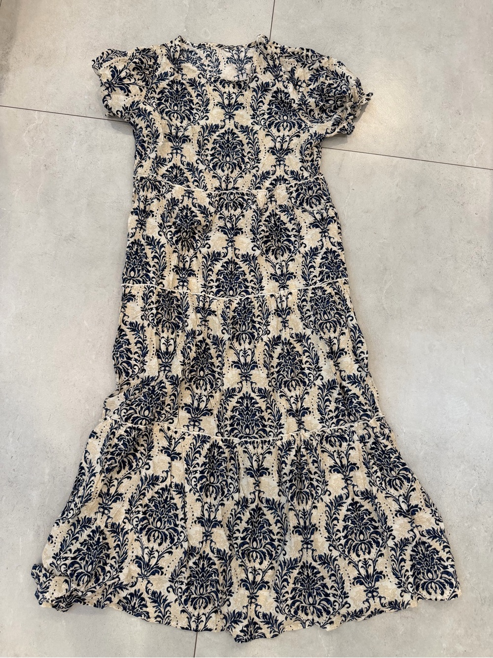NWOT Boho Blue & Ivory Floral Print Tiered Midi Dress - Picture 1 of 4